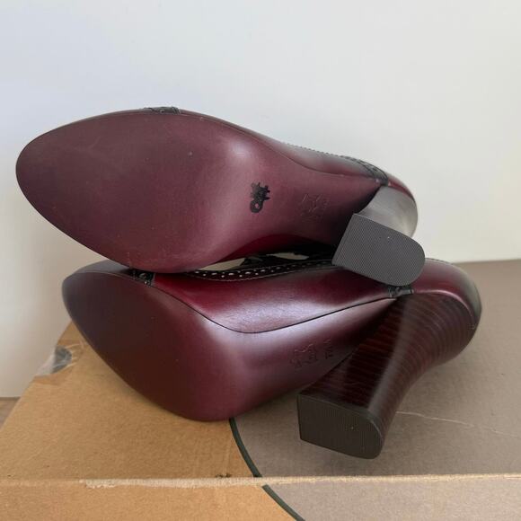 Tory Burch Lace Up Ghillie Oxford Wine/Blk Leather  Astrid High Heel- SZ 7.5 - Picture 5 of 10
